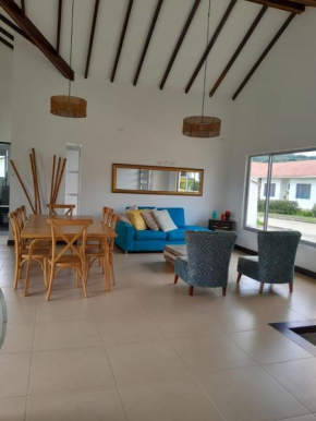 CASA CAMPESTRE COMPLETa